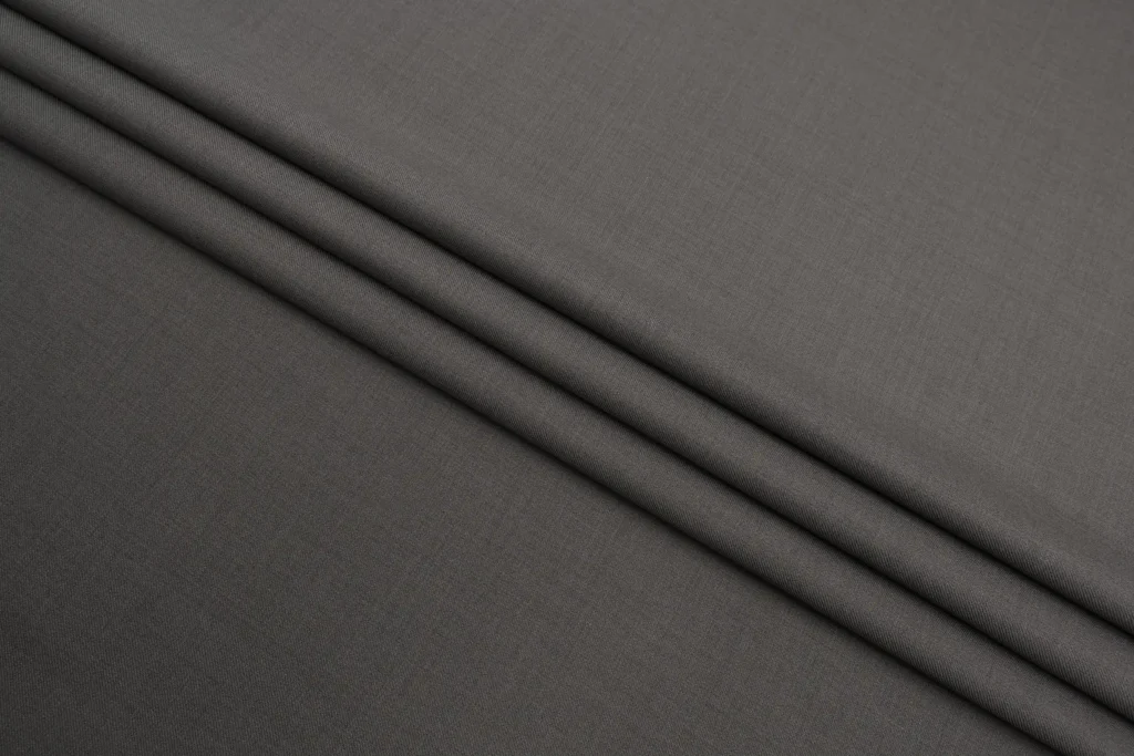 DARK GULL GRAY